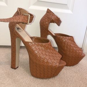 Open Toe Ankle Strap Platform Heel